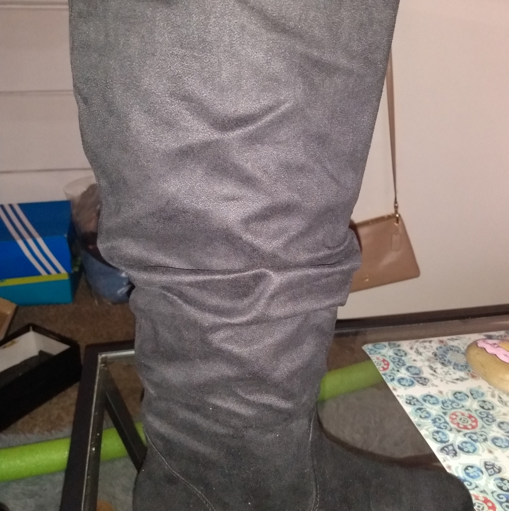 Soda black scrunchie boots 7